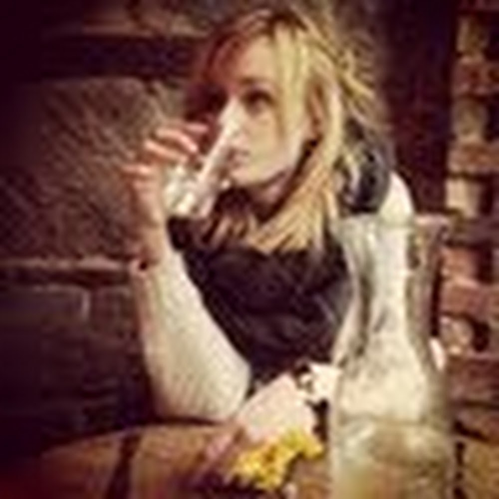 Meet your Posher, Madeline